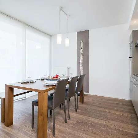 Apartment De Luxe 3 *